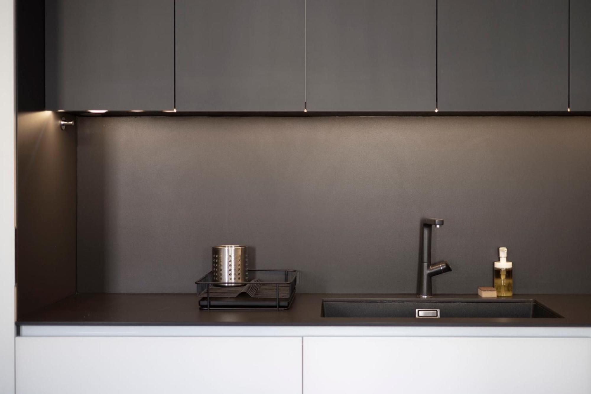 Stylish & Spacious Central Suite By Prestige Homes Budapest Kültér fotó