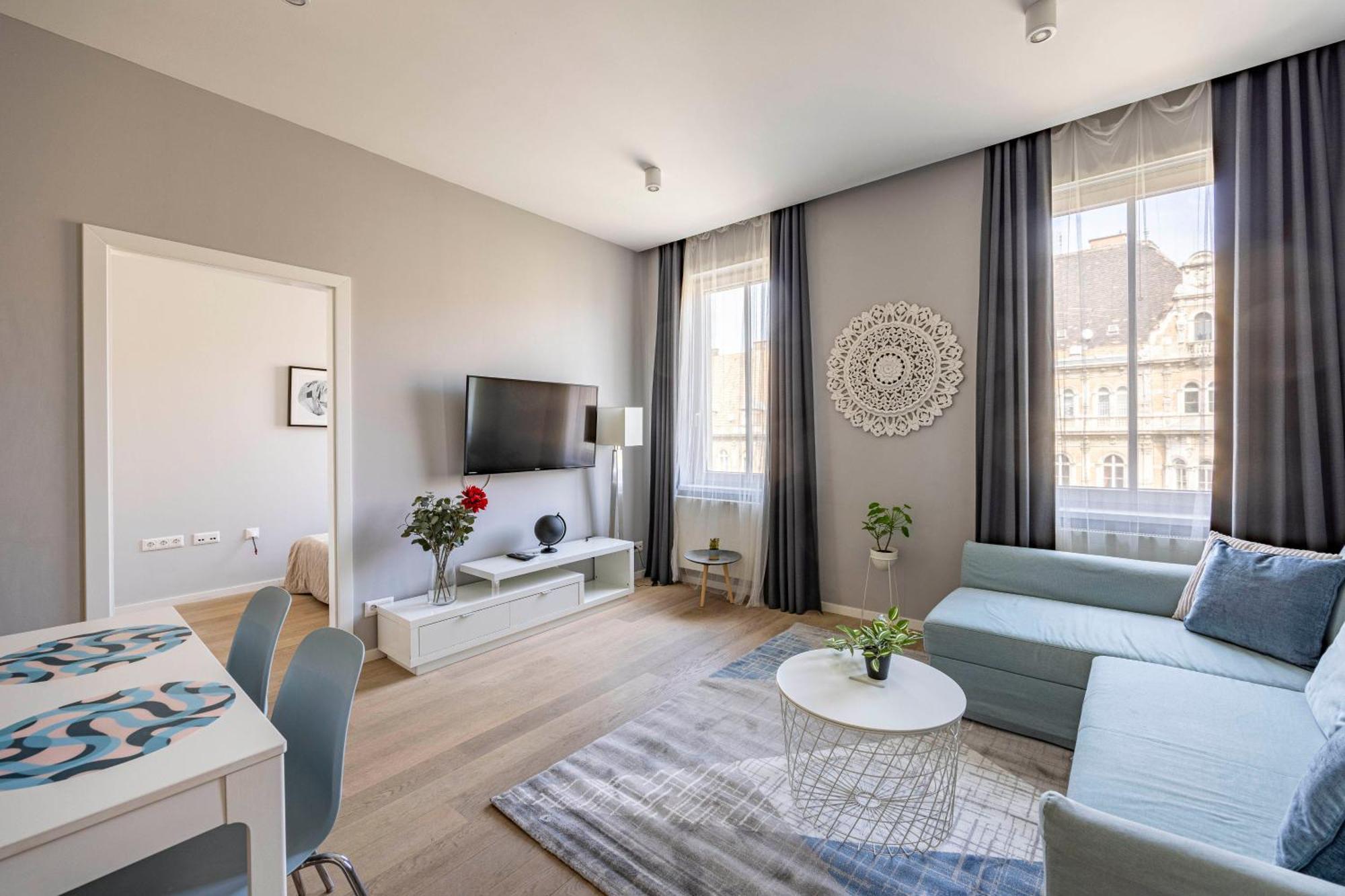 Stylish & Spacious Central Suite By Prestige Homes Budapest Kültér fotó